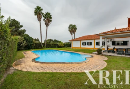 Villa 6-bedroom for sale in Palmela, Setúbal &bull; X100215