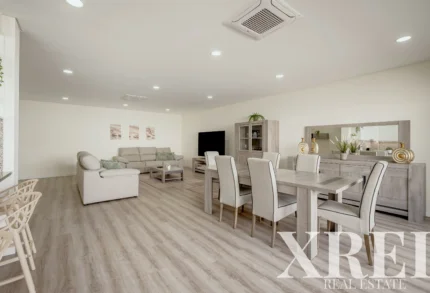 Villa 3-bedroom for sale in Quarteira, Loulé, Algarve &bull; X100723