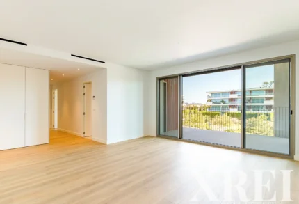 Apartment 2-bedroom for sale in Belas, Sintra, Greater Lisbon &bull; X100235