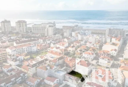 Property Studio for sale in Costa da Caparica, Almada, Setúbal &bull; X100341