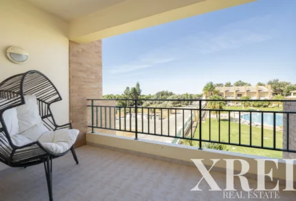 Villa 2-bedroom for sale in Quarteira, Loulé, Algarve &bull; X100783