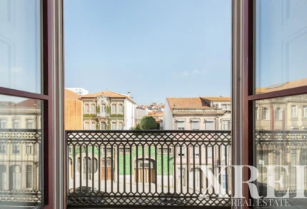 Apartment Studio for sale in Cedofeita, Santo Ildefonso, Sé, Miragaia, São Nicolau e Vitória, Porto &bull; X100255