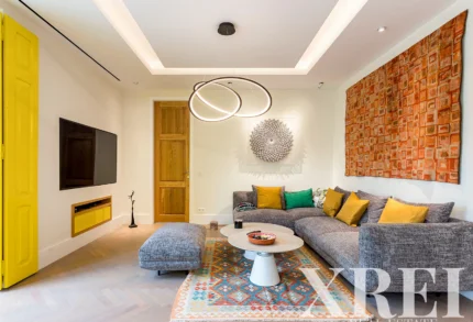 Apartment 2-bedroom for sale in Arroios, Lisbon &bull; X100642