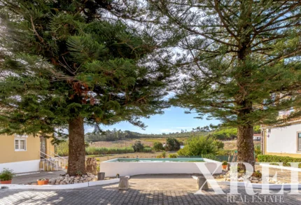 Farmhouse for sale in Azambuja, Greater Lisbon &bull; X100643