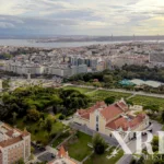 Apartment 4-bedroom for sale in Santo António, Lisbon • X93729 - gallery image