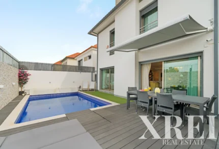 Villa 3-bedroom for sale in Carnide, Lisbon &bull; X100656