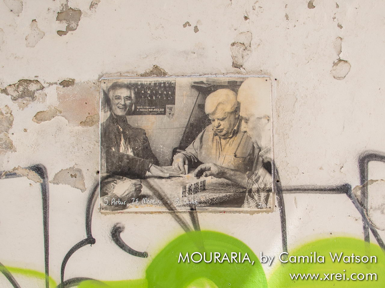 Sr. Artru, Zé Moreira and Sr. Carlos playing dominoes, by Camilla Watson