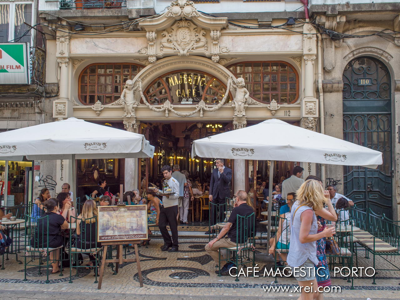 Café Majestic, a historic café located on Rua de Santa Catarina, one of the attractions of the city of Porto, frequented by several important figures throughout history