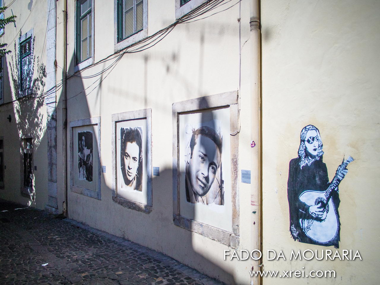 Mouraria is synonymous with Fado; some of the great figures associated with the origin of Fado in Portugal lived here, namely Maria Severa, the first famous Fado singer, Fernando Maurício, the king of Fado from Mouraria, and many others