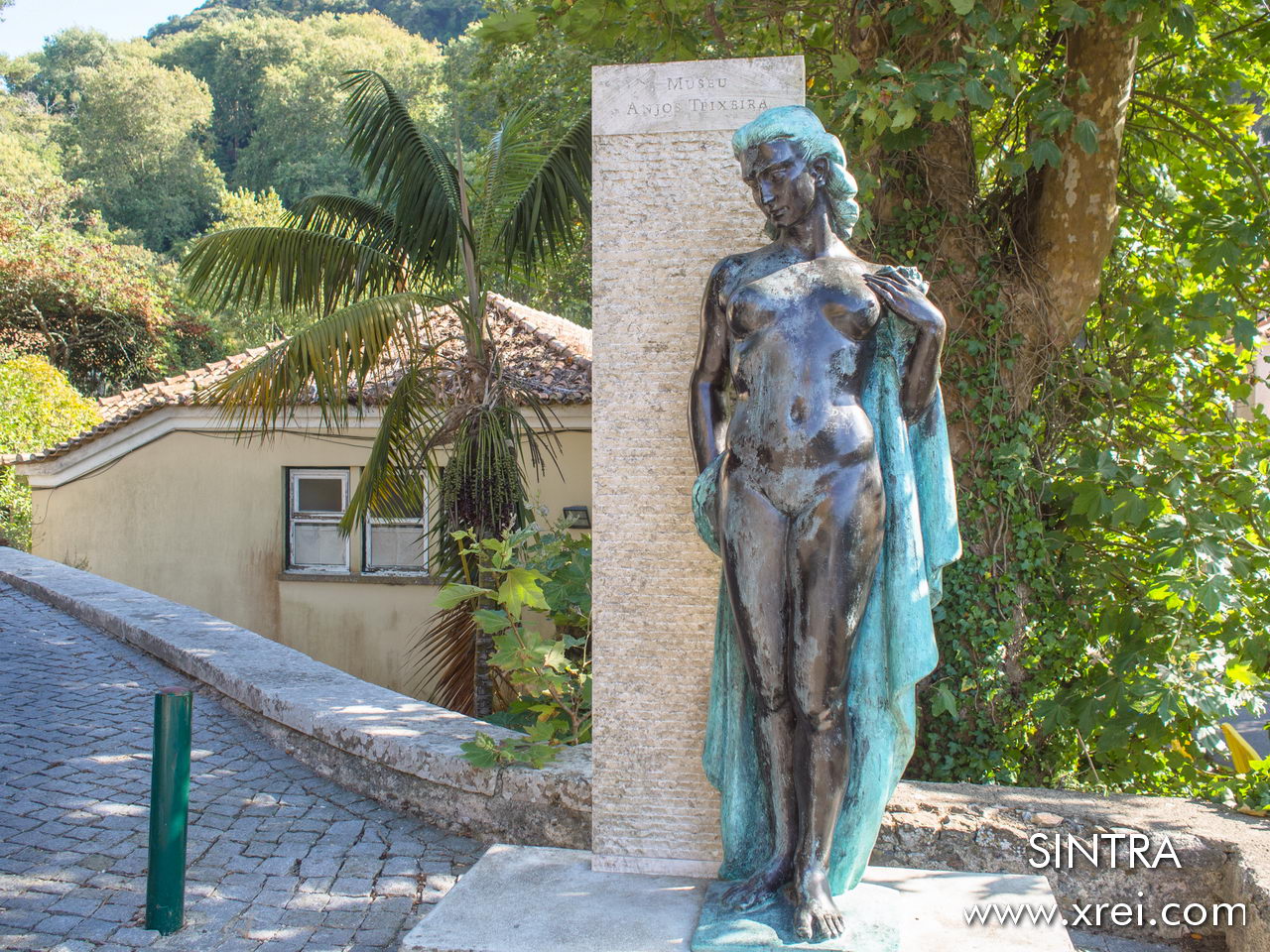 Museu Anjos Teixeira is a museum dedicated to two sculptors, Artur Anjos Teixeira and Pedro Anjos Teixeira, whose work explores themes of human and animal anatomy, labour, freedom, professions, the female condition and historical and religious figures