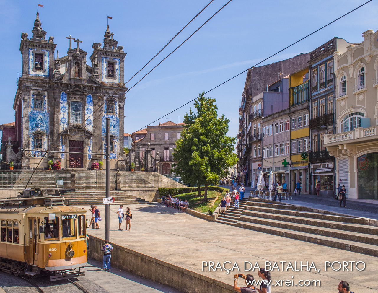 Praça da Batalha with the Igreja de Santo Ildefonso and the typical Porto tram