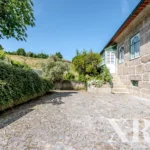 Villa 3-bedroom for sale in Creixomil, Guimarães, Braga • X89819 - gallery image