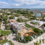Villa 6-bedroom for sale in Quinta do Lago, Golden Triangle, Algarve &bull; X85797 - gallery image