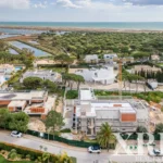 Villa 6-bedroom for sale in Quinta do Lago, Golden Triangle, Algarve &bull; X85797 - gallery image