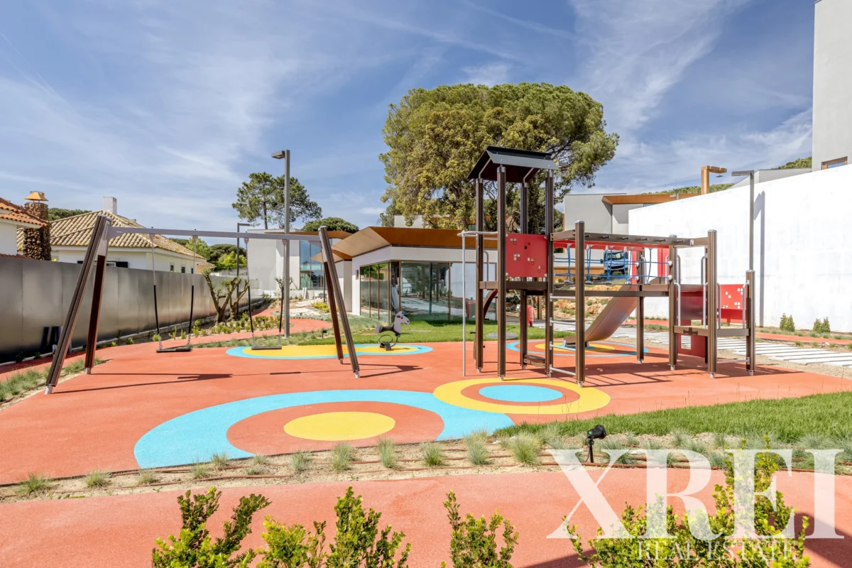 Villa 4-bedroom for sale in Estoril Woods, Cascais e Estoril, Cascais, Greater Lisbon • X72563