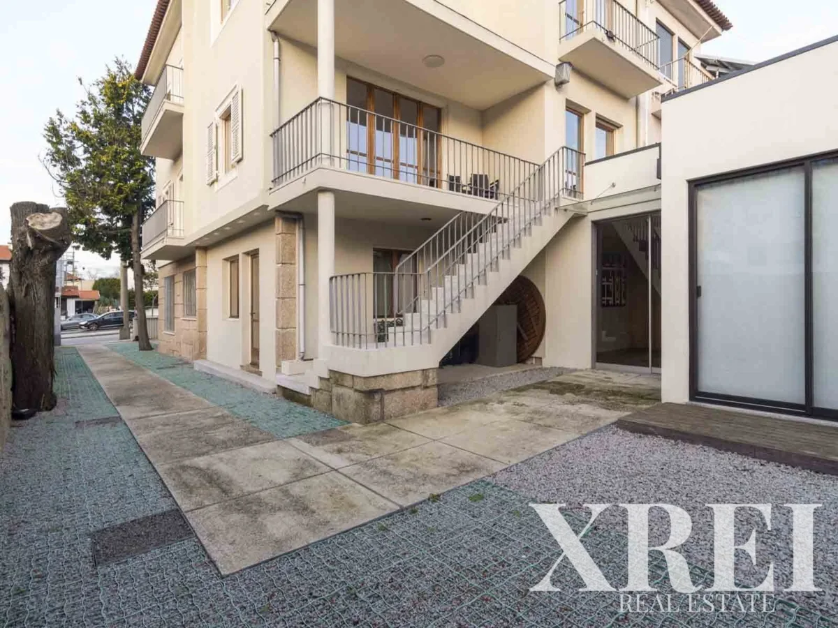 Villa 7-bedroom for sale in Lordelo do Ouro e Massarelos, Porto &bull; X69784