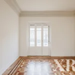 Apartment 4-bedroom for sale in Santo António, Lisbon • X85414 - gallery image