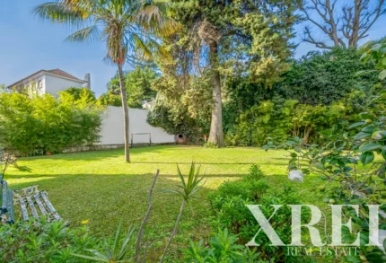 Villa 10-bedroom for sale in Alvalade, Lisbon &bull; X85420