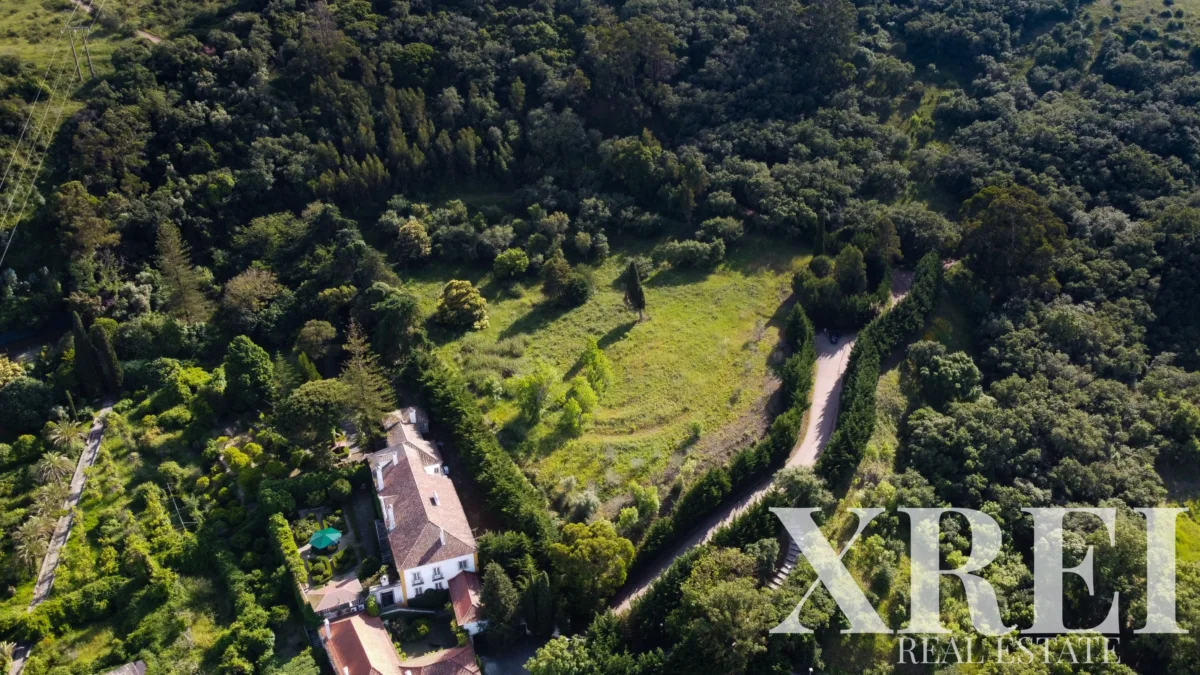 Land for sale in Loures, Greater Lisbon • X59666