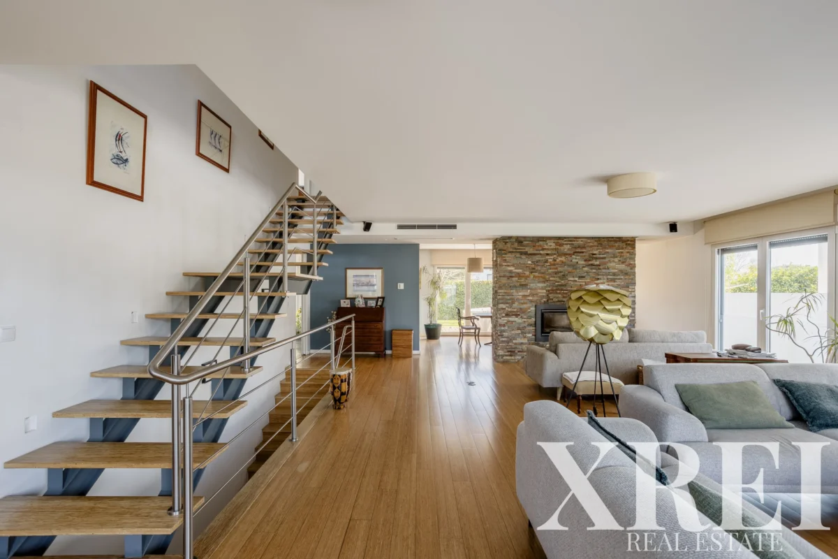 Villa 4-bedroom for sale in Carcavelos e Parede, Cascais, Greater Lisbon • X84230