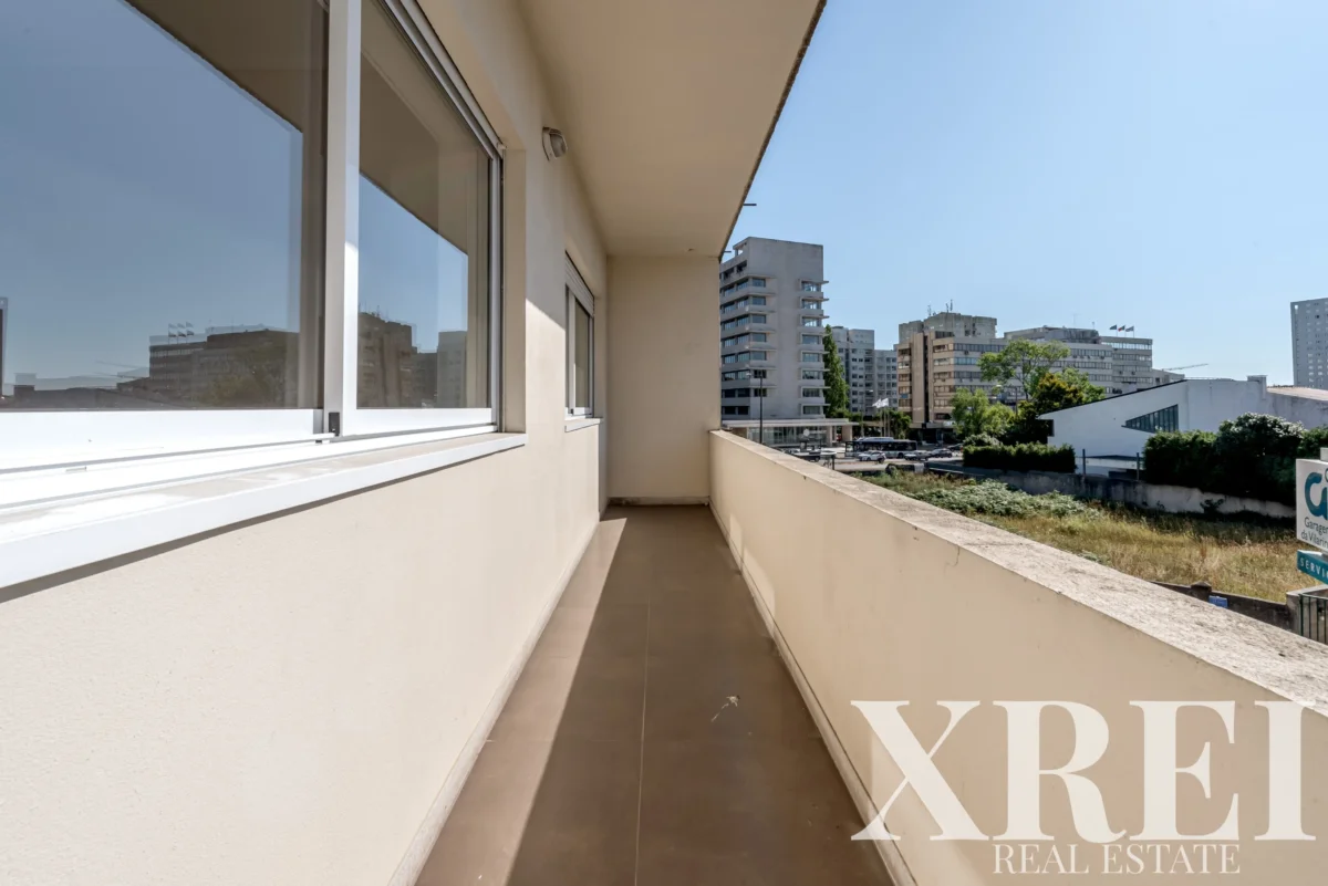 Apartment 4-bedroom for sale in Aldoar, Foz do Douro e Nevogilde, Porto &bull; X89426