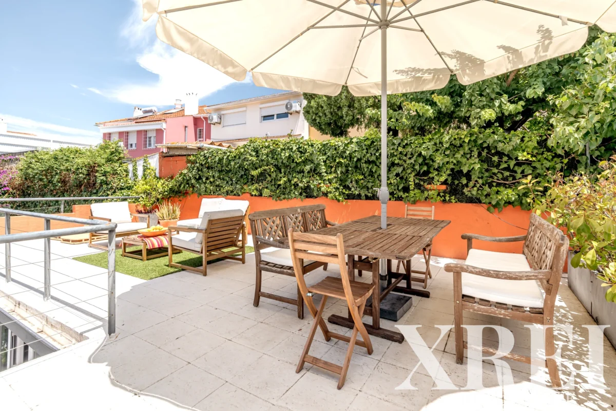 Villa 3-bedroom for sale in Campolide, Lisbon &bull; X90726