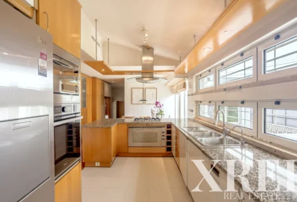 Villa 6-bedroom for sale in Cascais e Estoril, Cascais, Greater Lisbon &bull; X90765