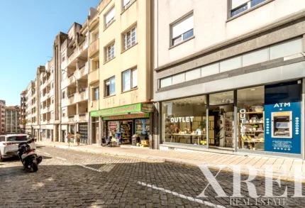 Apartment 4-bedroom for sale in Cedofeita, Santo Ildefonso, Sé, Miragaia, São Nicolau e Vitória, Porto &bull; X91752