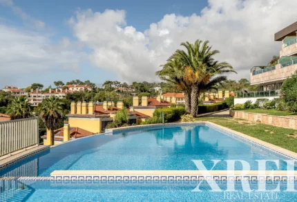 Apartment 2-bedroom for sale in Cascais e Estoril, Cascais, Greater Lisbon &bull; X93892