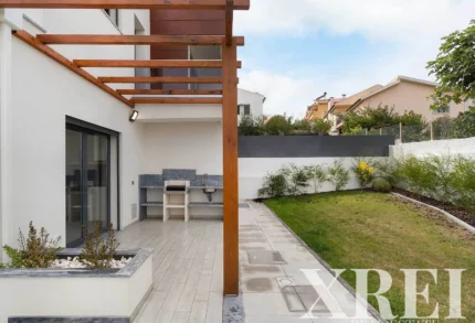 Villa 3-bedroom for sale in Cascais e Estoril, Cascais, Greater Lisbon &bull; X94193