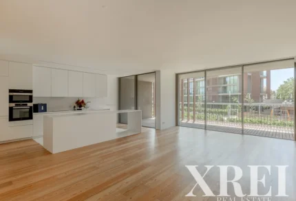 Apartment 2-bedroom for sale in Cascais e Estoril, Cascais, Greater Lisbon &bull; X94372