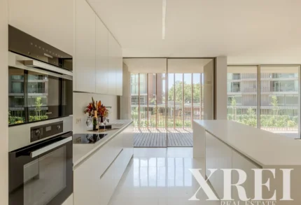 Apartment 2-bedroom for sale in Cascais e Estoril, Cascais, Greater Lisbon &bull; X94372