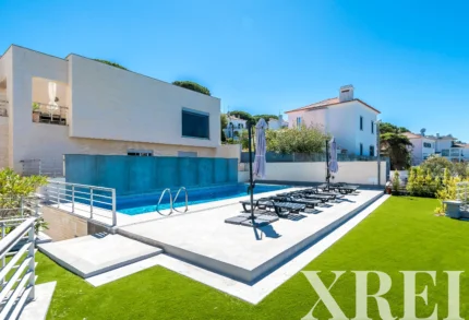 Apartment 4-bedroom for sale in Cascais e Estoril, Cascais, Greater Lisbon &bull; X94924
