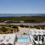 Villa 3-bedroom for sale in Casas de Sal, Moncarapacho, Olhão, Algarve &bull; X73946 - gallery image