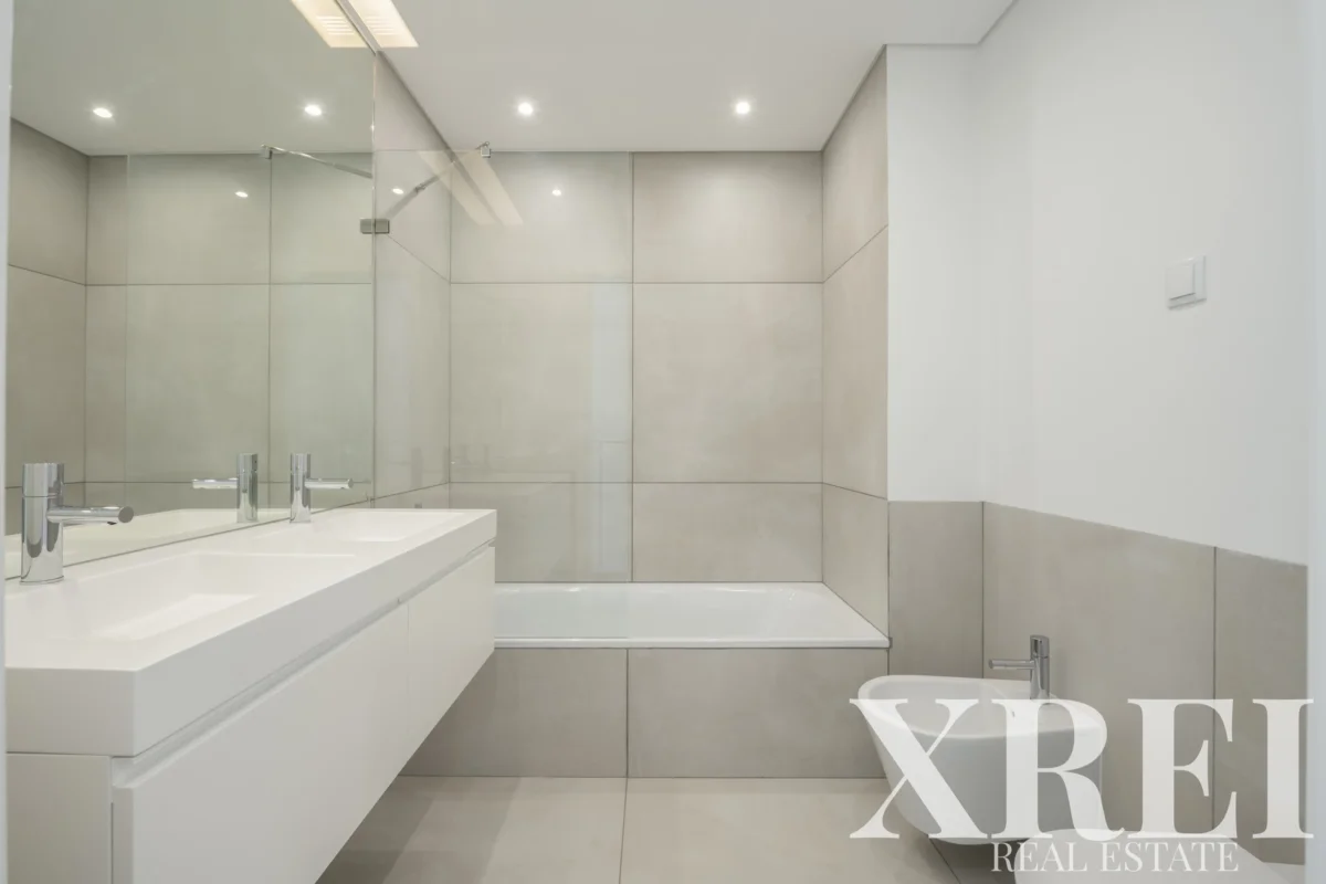 Apartment 3-bedroom for sale in Vilamoura, Loulé, Algarve &bull; X97596