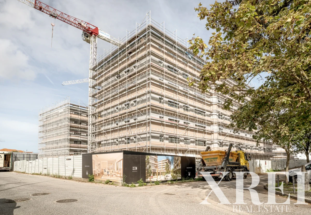 Apartment 2-bedroom for sale in Lumiar, Lisbon &bull; X96155