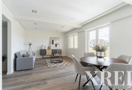 Apartment 3-bedroom for sale in Benfica, Lisbon &bull; X97615