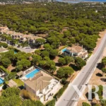 Land for sale in Vale do Lobo, Loulé, Algarve &bull; X67101 - gallery image