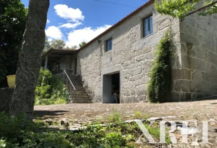 Farmhouse for sale in Travassós, Fafe, Braga &bull; X49135