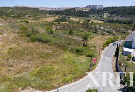 Land for sale in Belas, Sintra, Greater Lisbon &bull; X57281