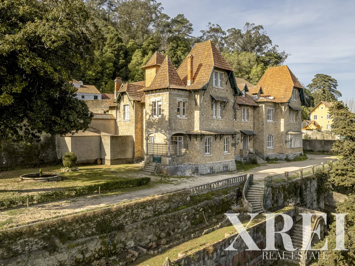 Farmhouse for sale in S.Maria e S.Miguel, S.Martinho, S.Pedro Penaferrim, Sintra, Greater Lisbon &bull; X77659