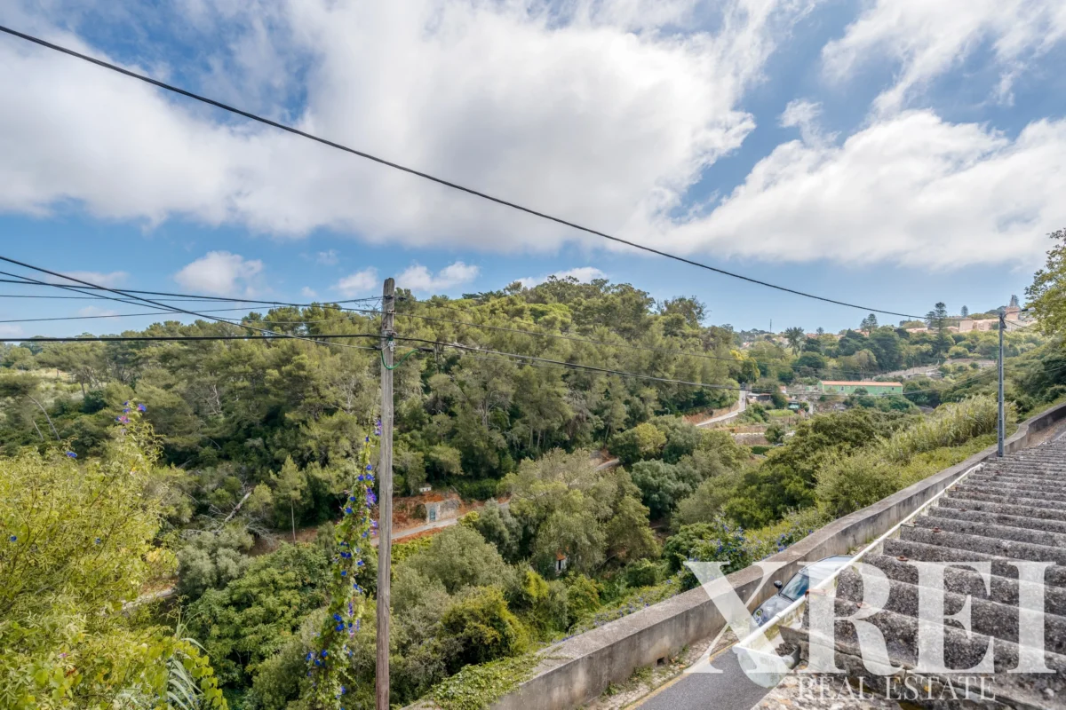 Building for sale in S.Maria e S.Miguel, S.Martinho, S.Pedro Penaferrim, Sintra, Greater Lisbon &bull; X82672