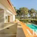 Villa 4-bedroom for sale in Charneca de Caparica e Sobreda, Almada, Setúbal • X85728 - gallery image