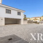 Villa 6-bedroom for sale in Carnaxide e Queijas, Oeiras, Greater Lisbon &bull; X91894 - gallery image