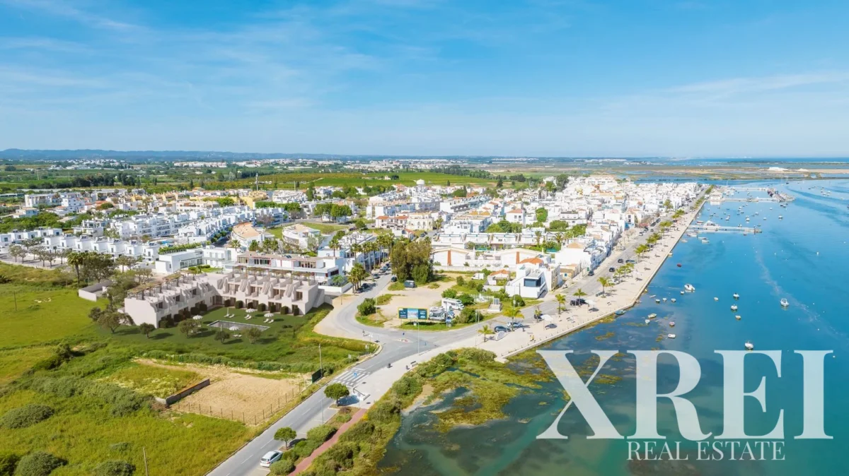 Land for sale in Santa Luzia, Tavira, Algarve • X98068