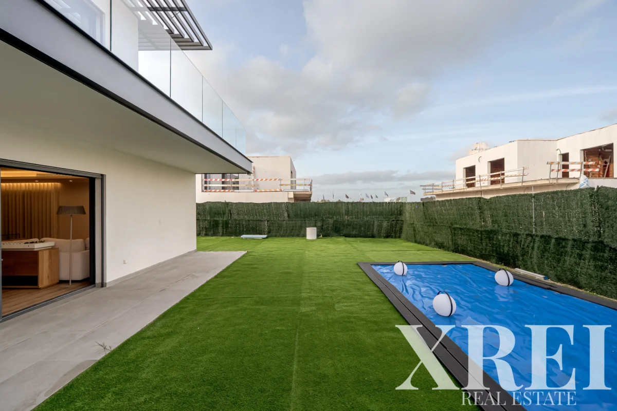 Villa 3-bedroom for sale in Herdade do Meio, Amora, Seixal, Setúbal &bull; X88289