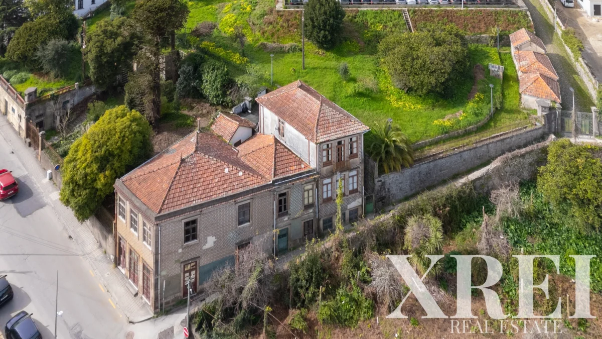 Building for sale in Campanhã, Porto &bull; X96378