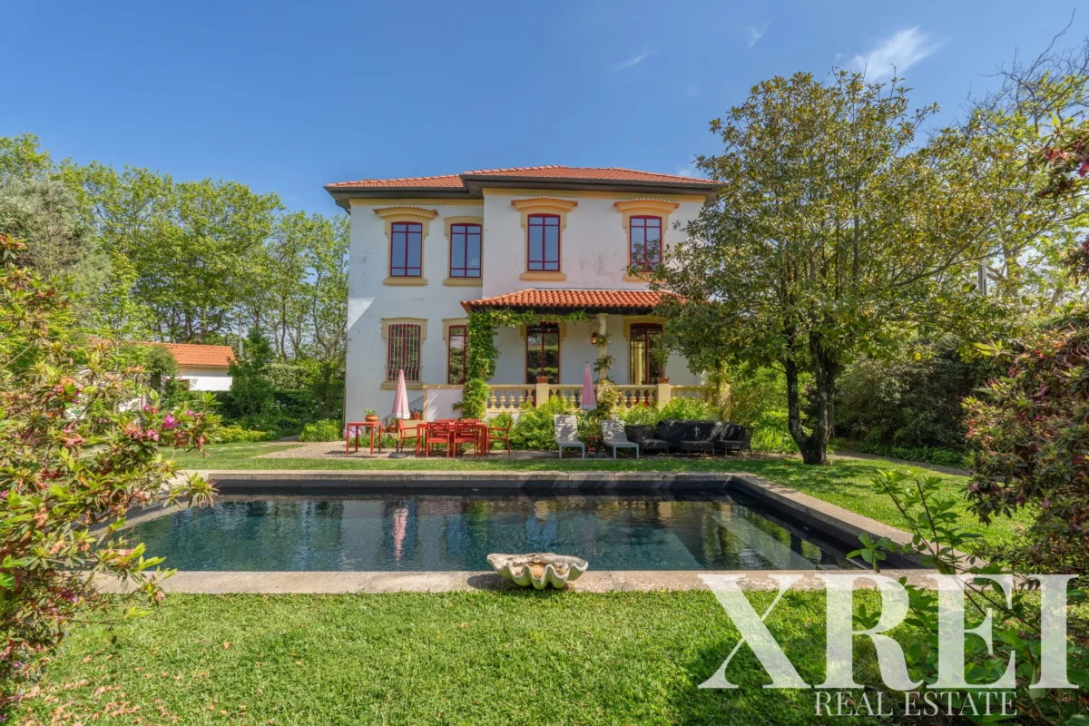 Villa 4-bedroom for sale in Arcozelo, Vila Nova de Gaia, Porto &bull; X96977
