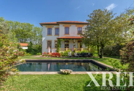 Villa 4-bedroom for sale in Arcozelo, Vila Nova de Gaia, Porto &bull; X96977