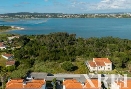 Land for sale in Vau, Óbidos, Leiria &bull; X96980